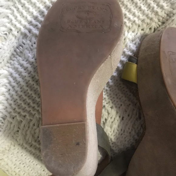 Lucky Brand Wedge Sandals - Picture 6 of 8